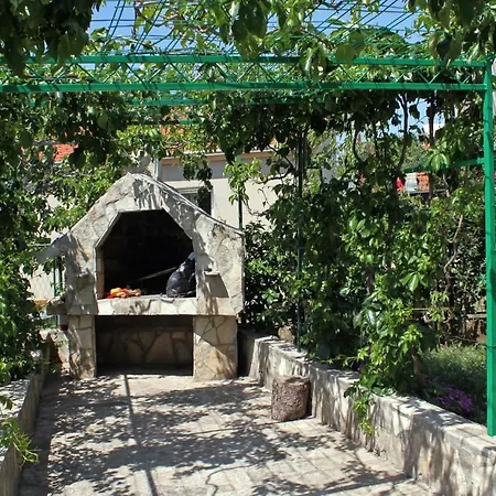 Lejlighed With A Parking Space Pirovac, Sibenik - 6276 *