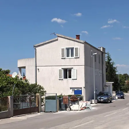 With A Parking Space Pirovac, Sibenik - 6276 Апартаменты Пировац