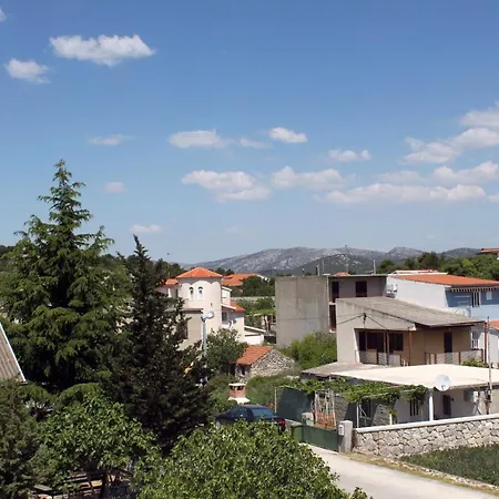 Апартаменты With A Parking Space Pirovac, Sibenik - 6276